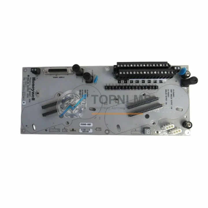Honeywell CC-TD0B11 I/O Module product image